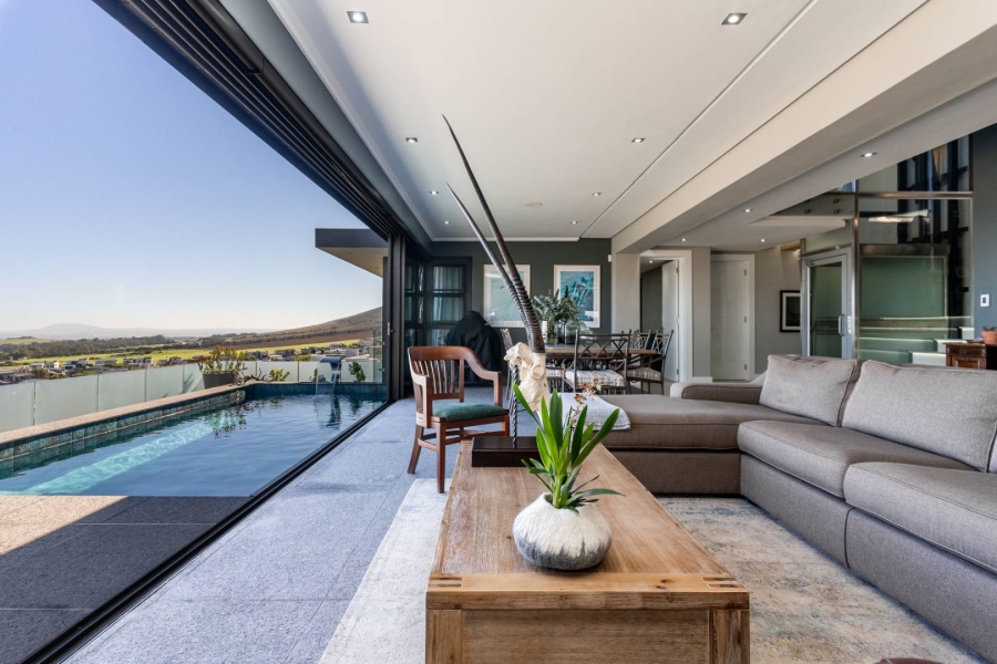 4 Bedroom Property for Sale in Baronetcy Estate Western Cape